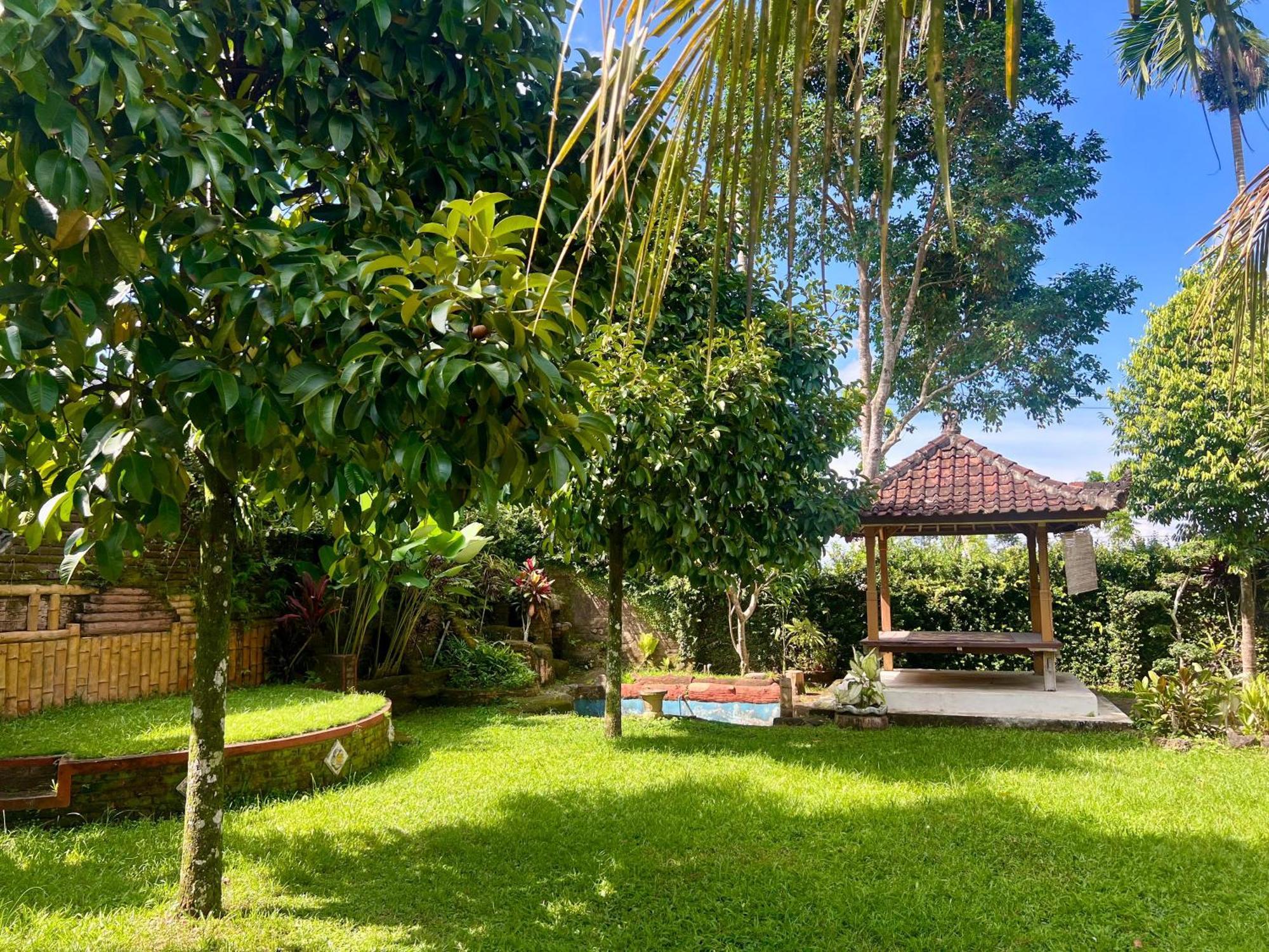 Bello Bungalow Batukliang エクステリア 写真