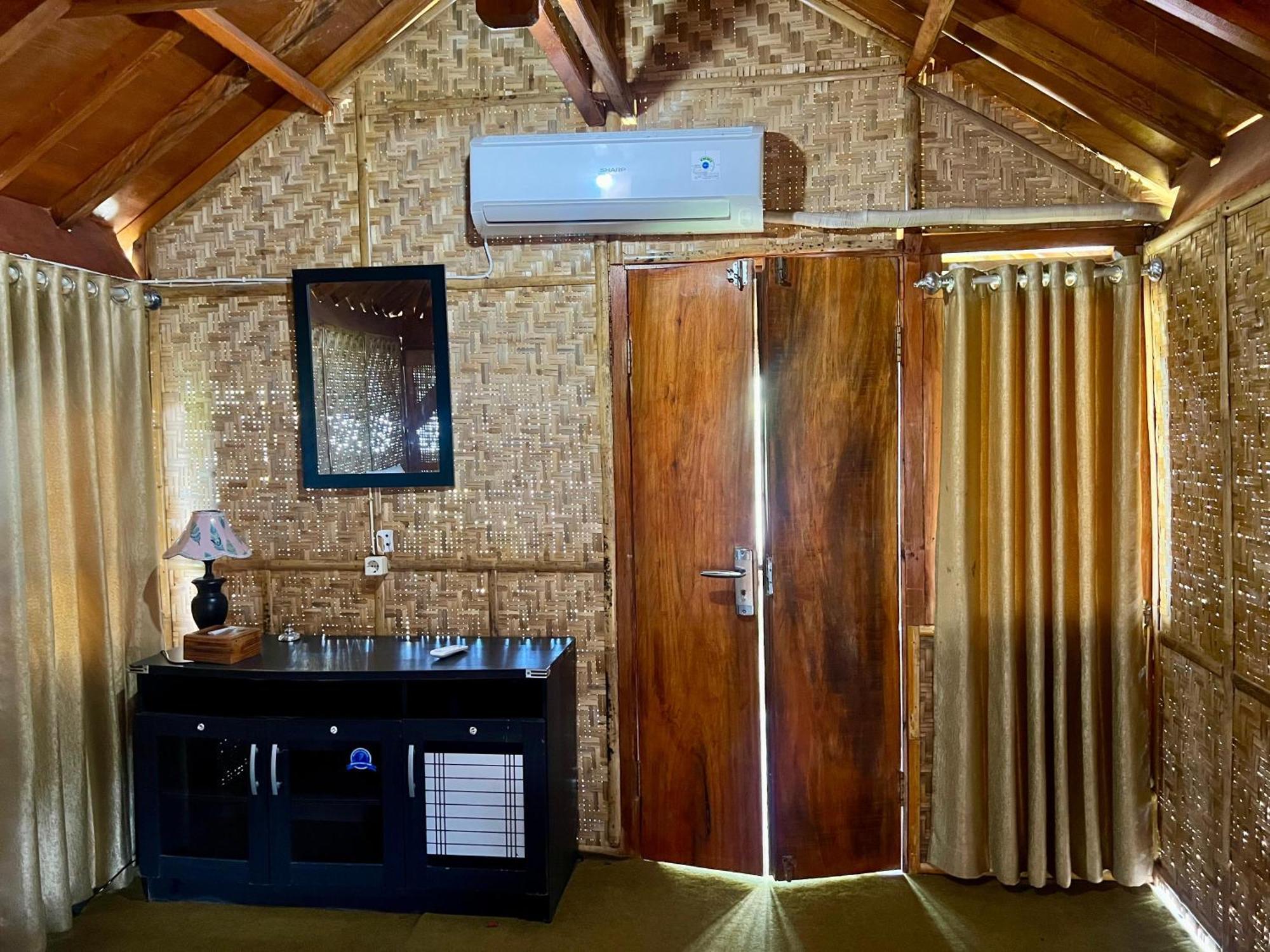 Bello Bungalow Batukliang エクステリア 写真