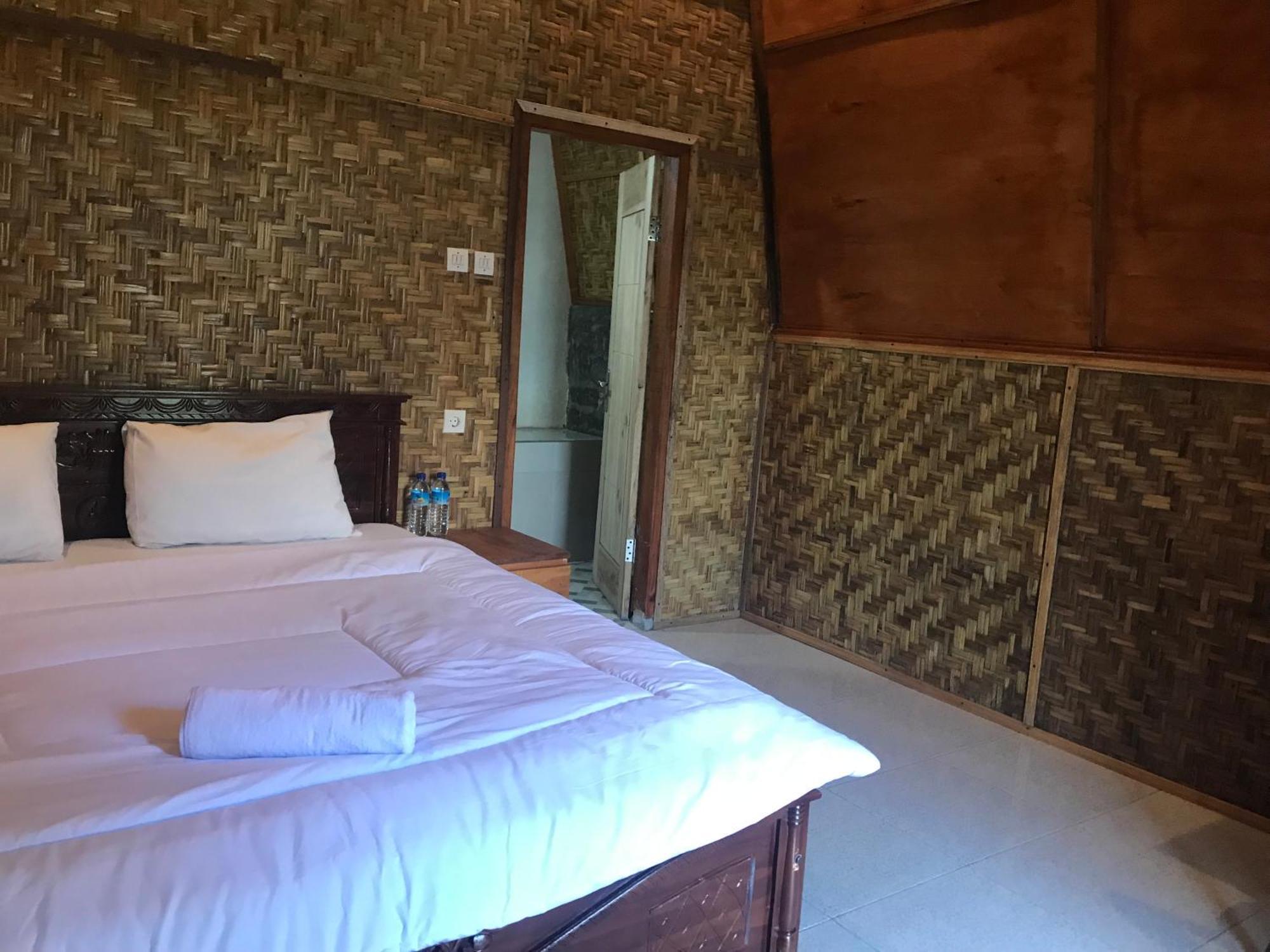 Bello Bungalow Batukliang エクステリア 写真