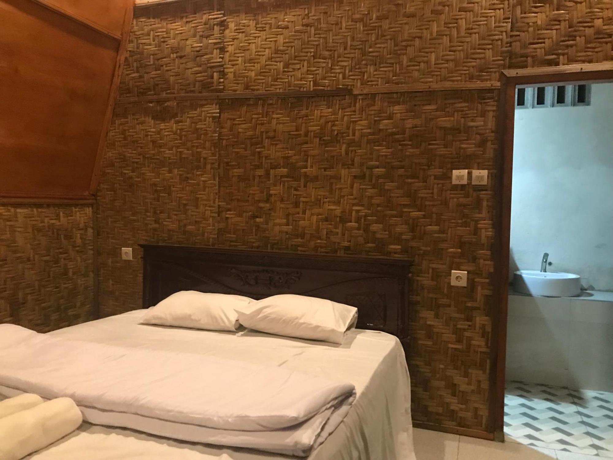 Bello Bungalow Batukliang エクステリア 写真