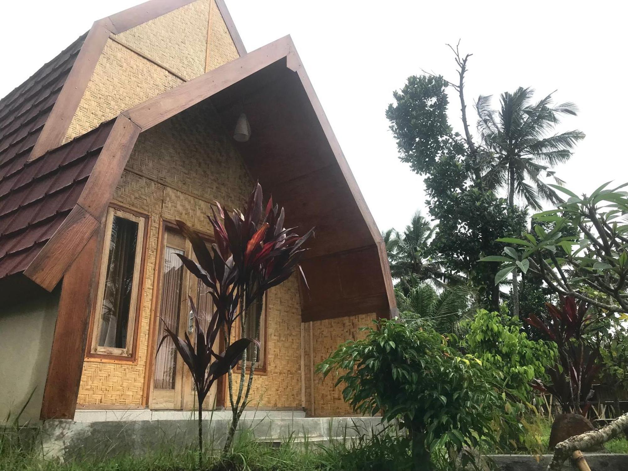 Bello Bungalow Batukliang エクステリア 写真