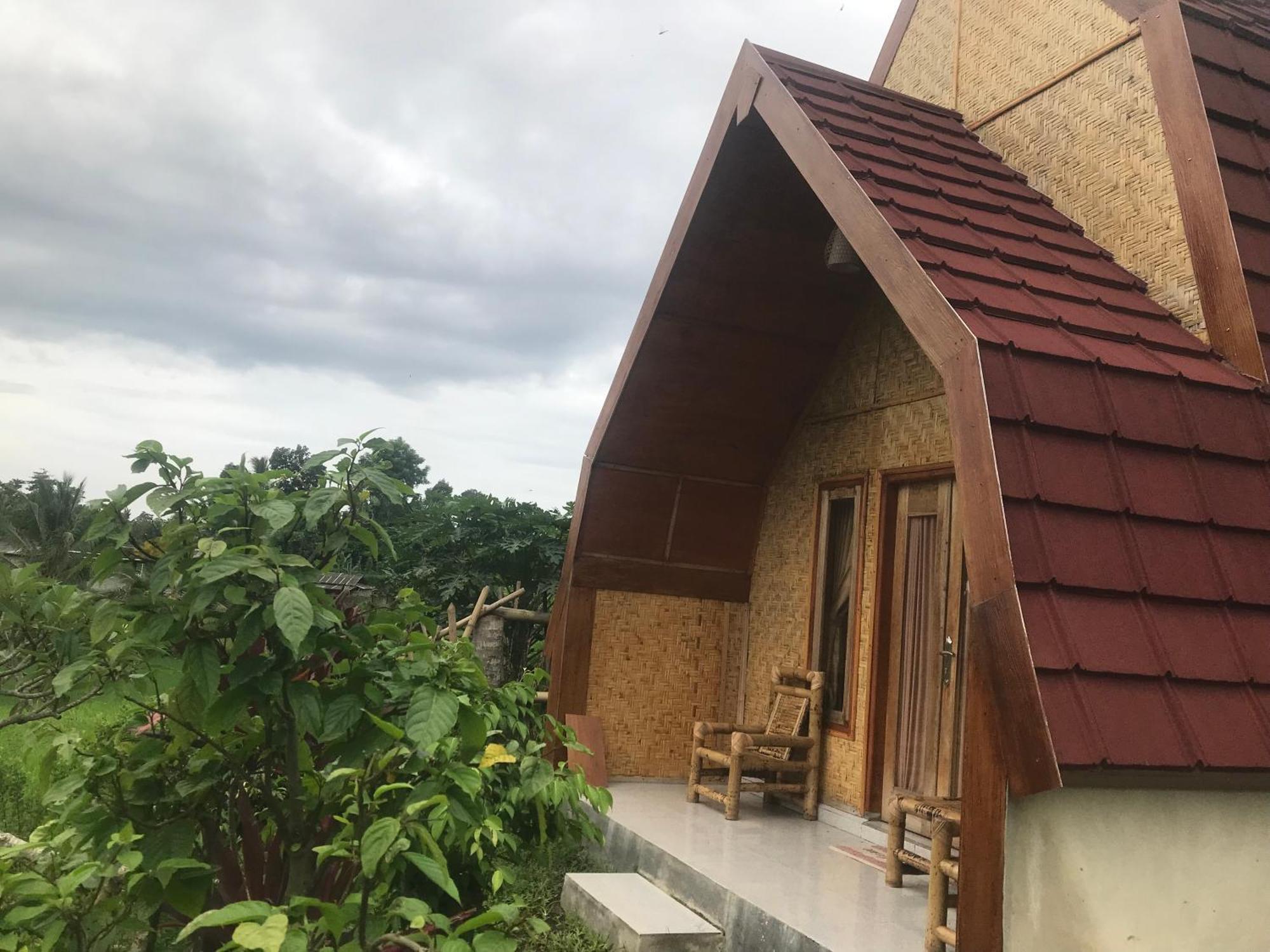 Bello Bungalow Batukliang エクステリア 写真