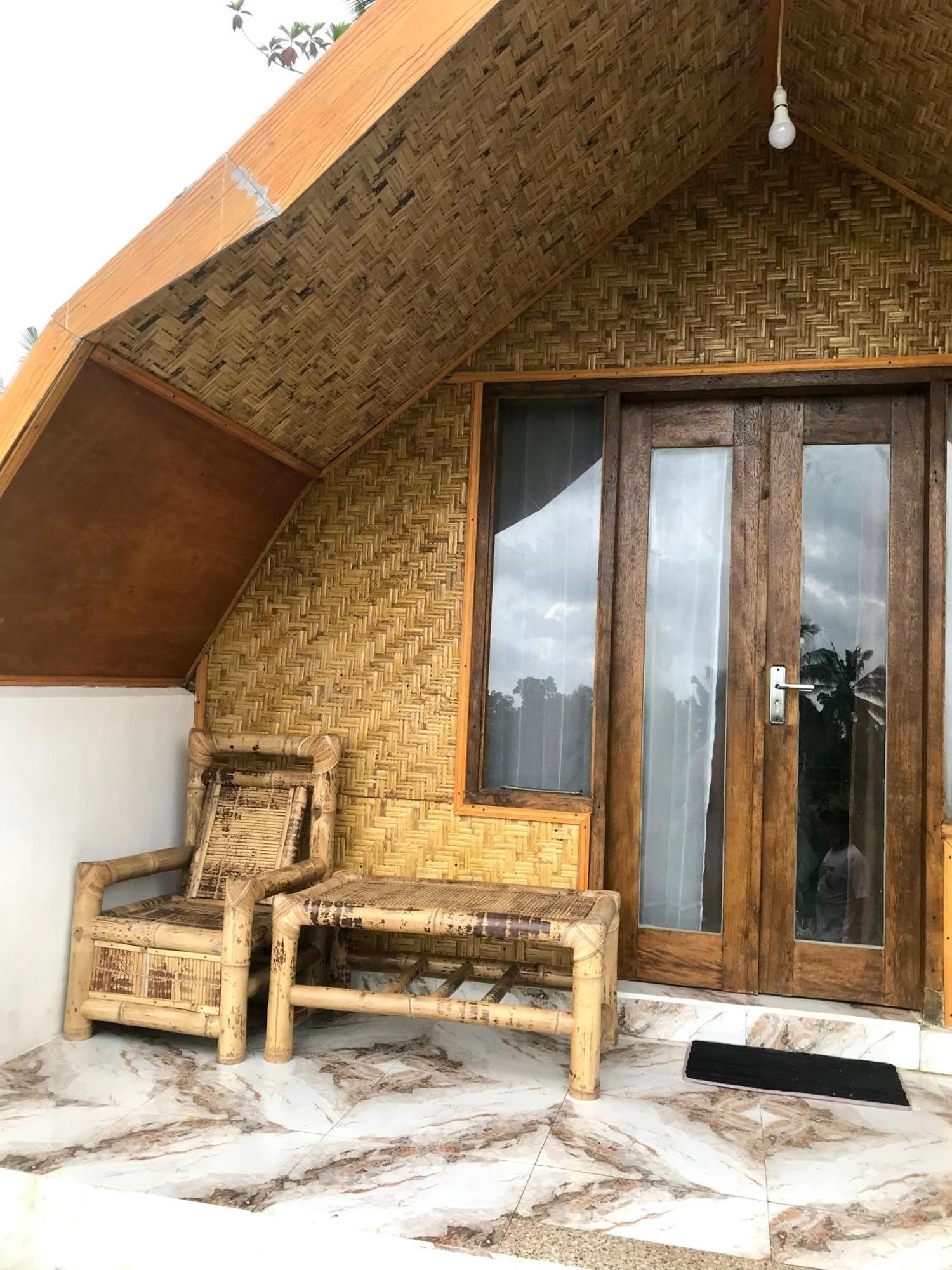 Bello Bungalow Batukliang エクステリア 写真