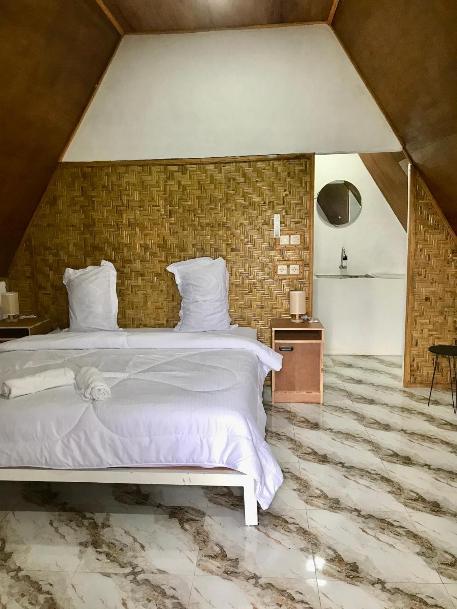 Bello Bungalow Batukliang エクステリア 写真
